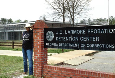 Residents don’t want detention center