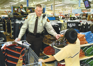 Sheriff helps out with the shopping