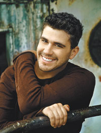 Josh Gracin at The Villages This Weekend
